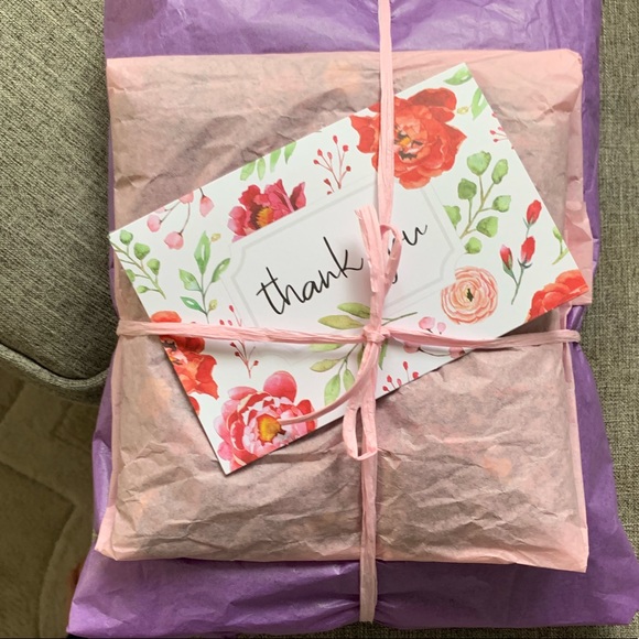 Meet your Posher, Lea - Picture 2 of 4